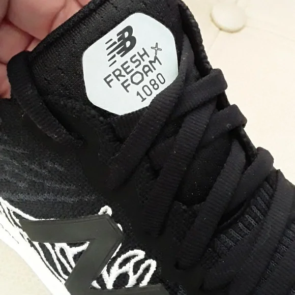 NWT New Balance Fresh Foam 1080 V10, Size 6.5 womens - Picture 4 of 9